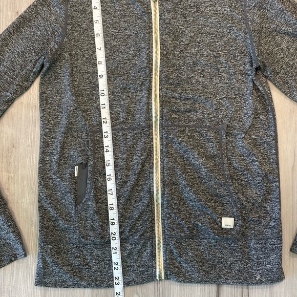 Vuori Gray Hooded Zip-Up Jacket - Picture 6 of 10